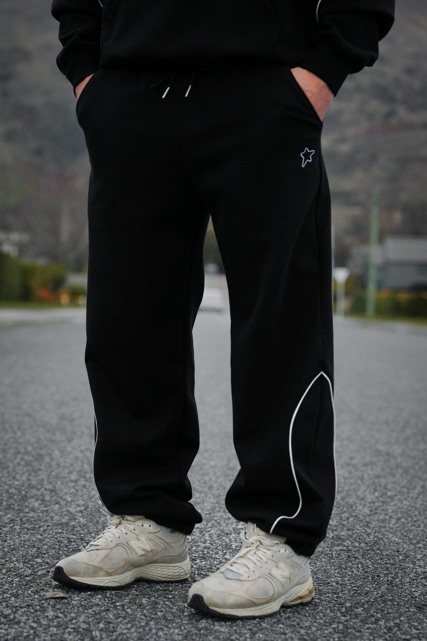 Core Line Jogger - Black