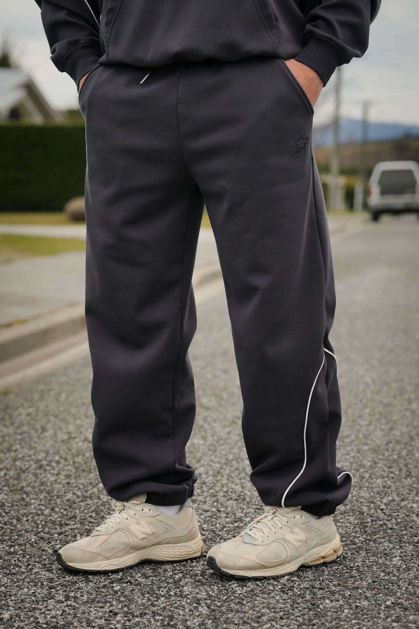 Core Line Jogger - Grey