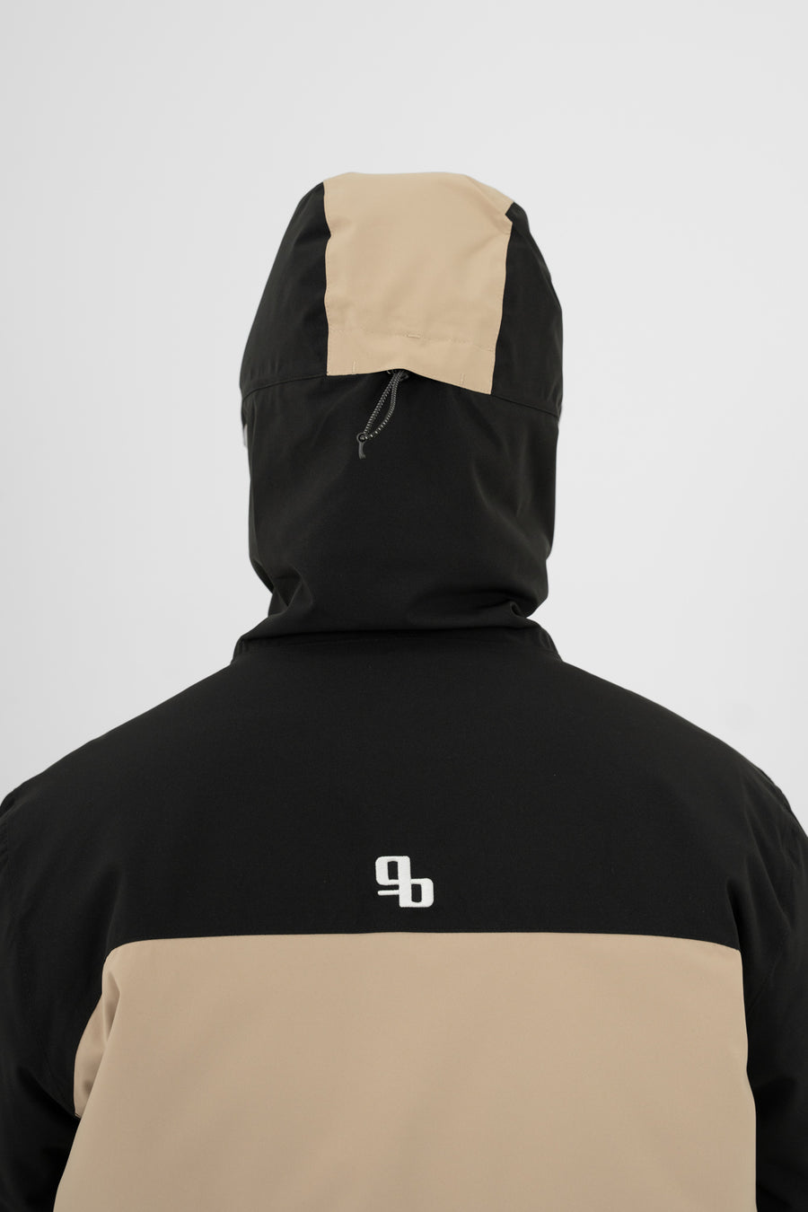 Signature Insulated Jacket – Beige/Black