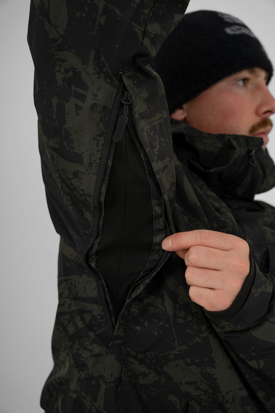 Signature Insulated Jacket – Dark Camo