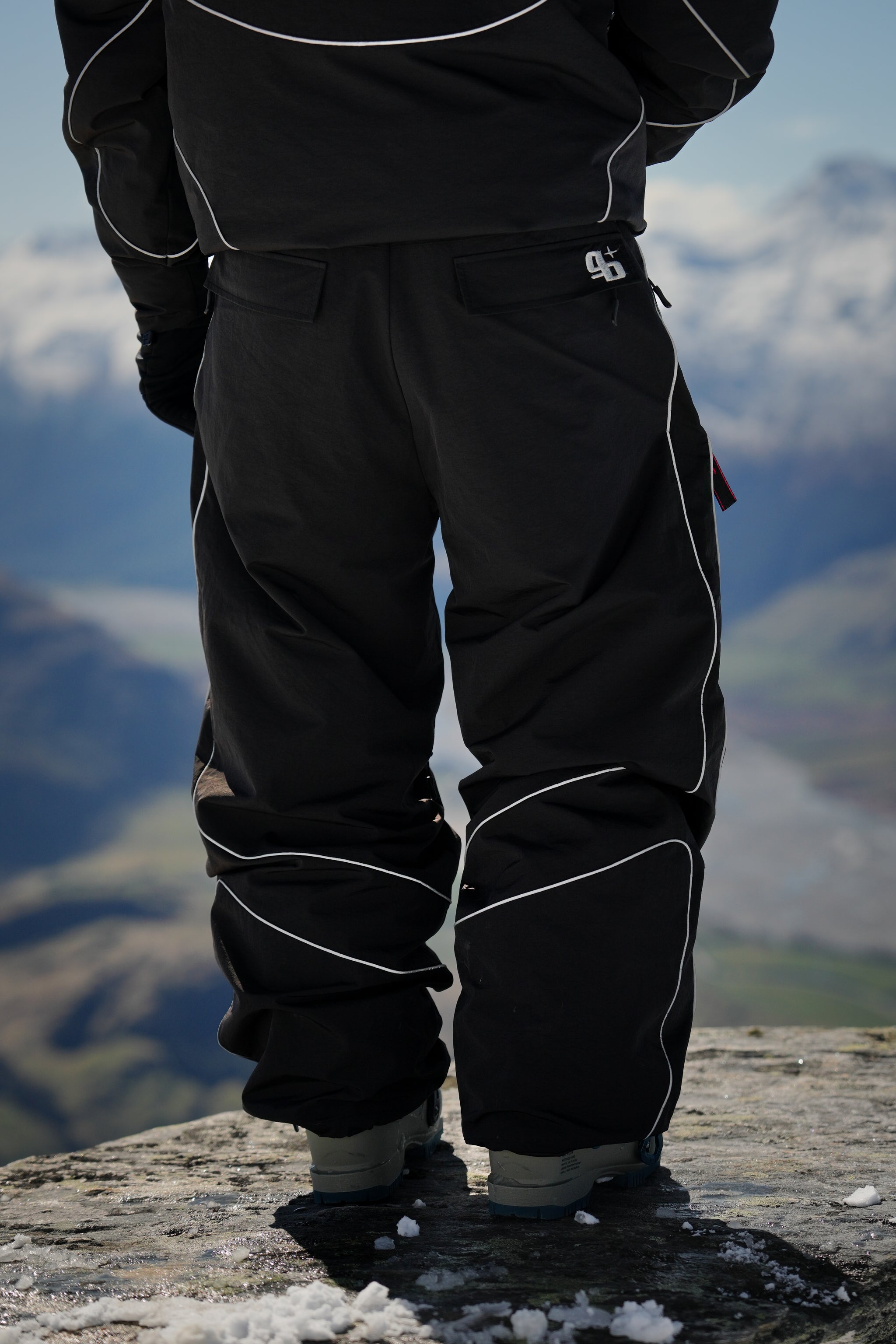GOBOOST OneSerie 3L 15K Insulated Snowpants – Black Reflective