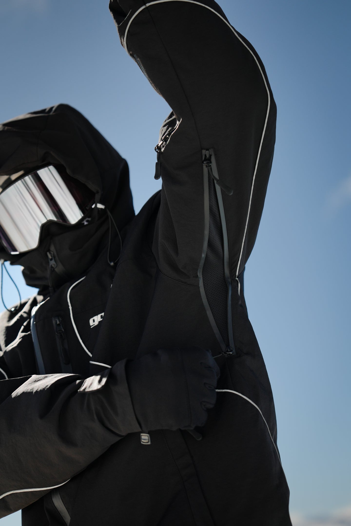 GOBOOST OneSerie 3L 15K Insulated Jacket – Black Reflective