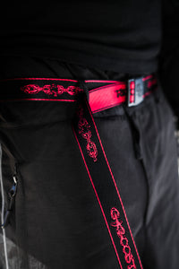 Broken Chain Magnetic Belt - Black and Red