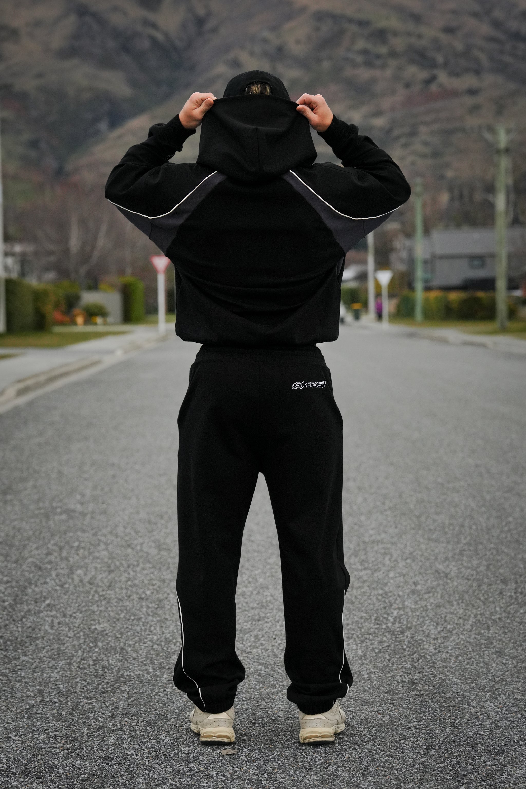 Core Line Jogger - Black