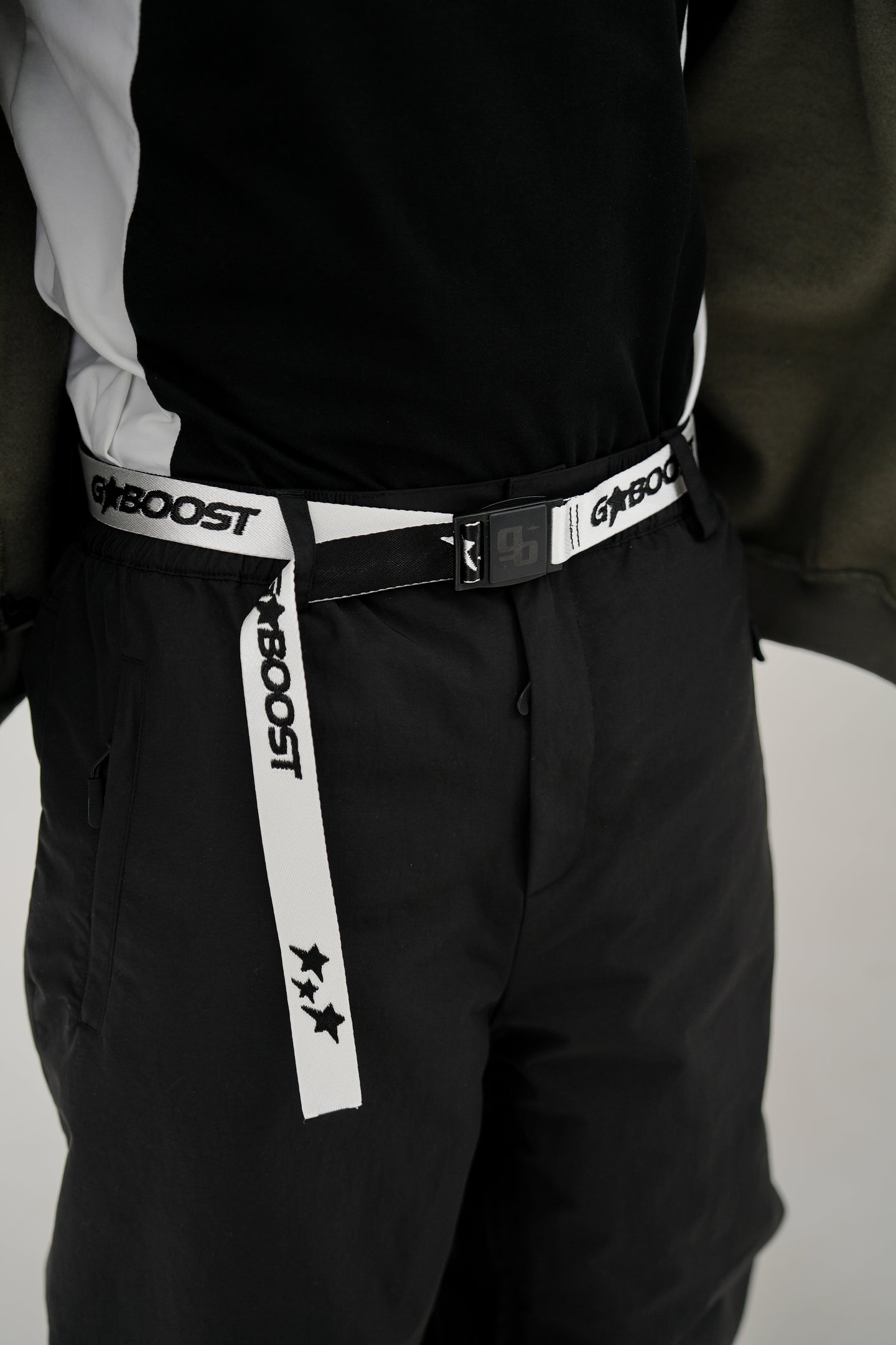 Triple Stars Magnetic Belt – Black and White