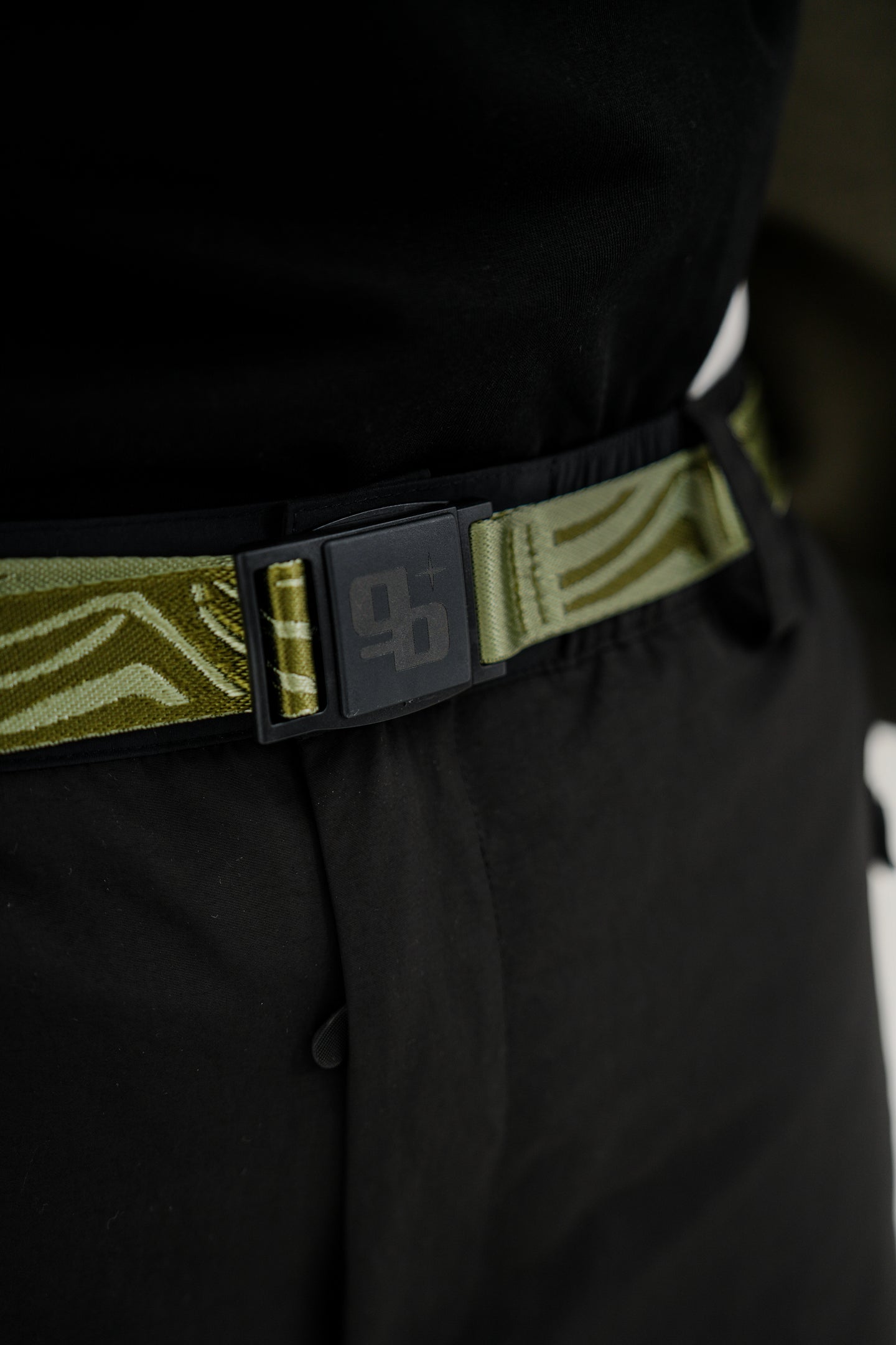 Wavy Magnetic Belt - Green