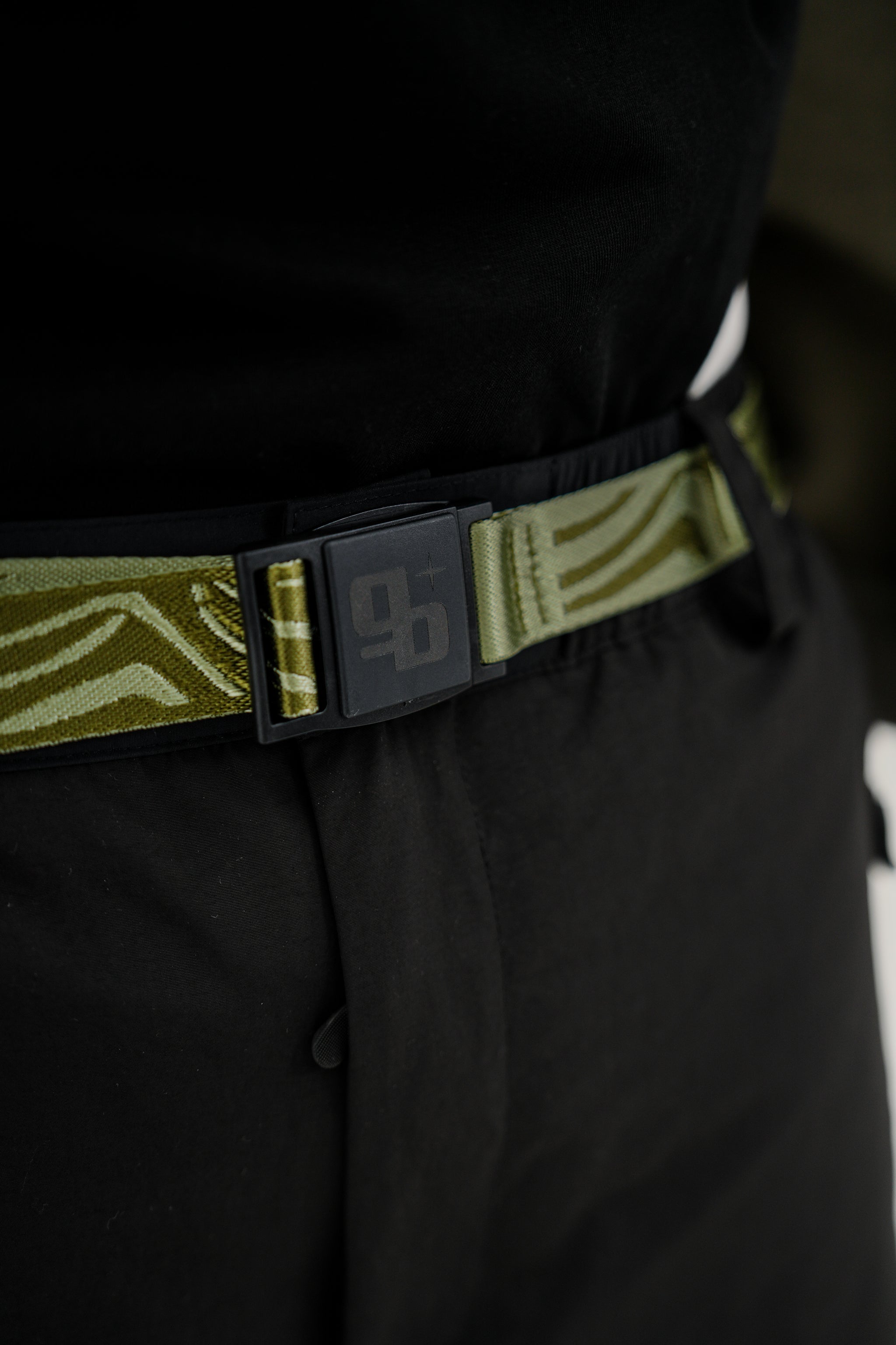 Wavy Magnetic Belt - Green