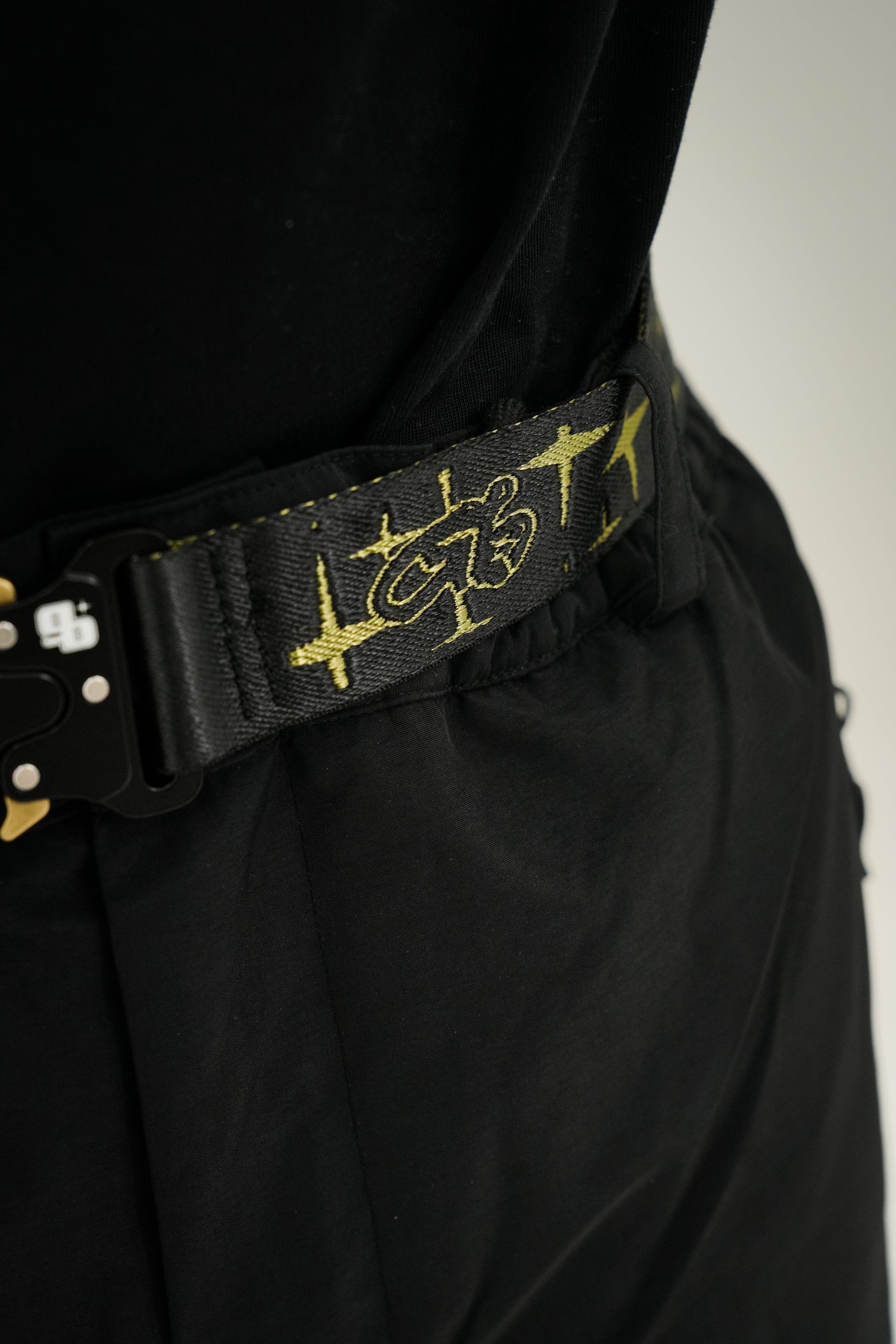 Stars Metal Belt - Olive