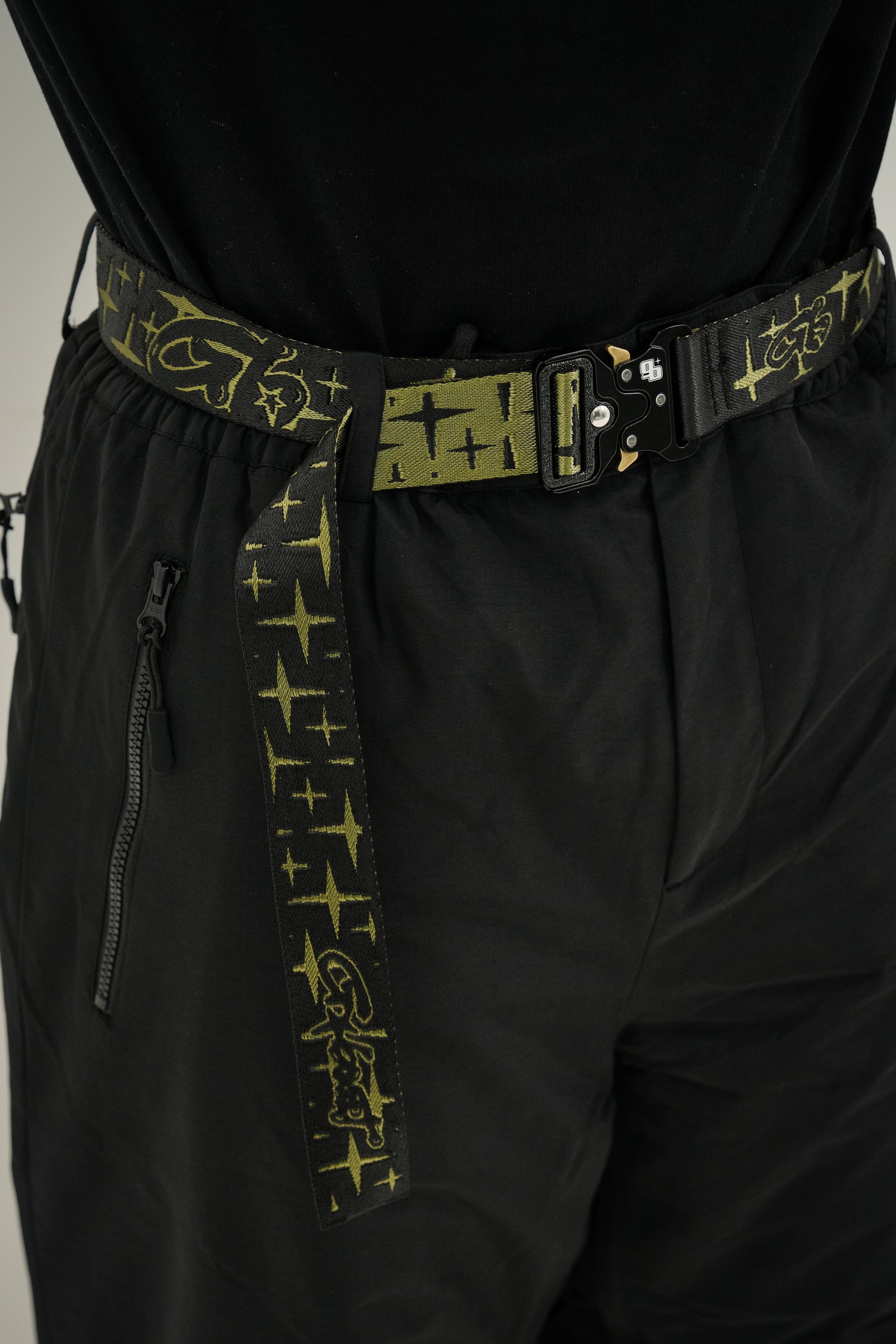 Stars Metal Belt - Olive